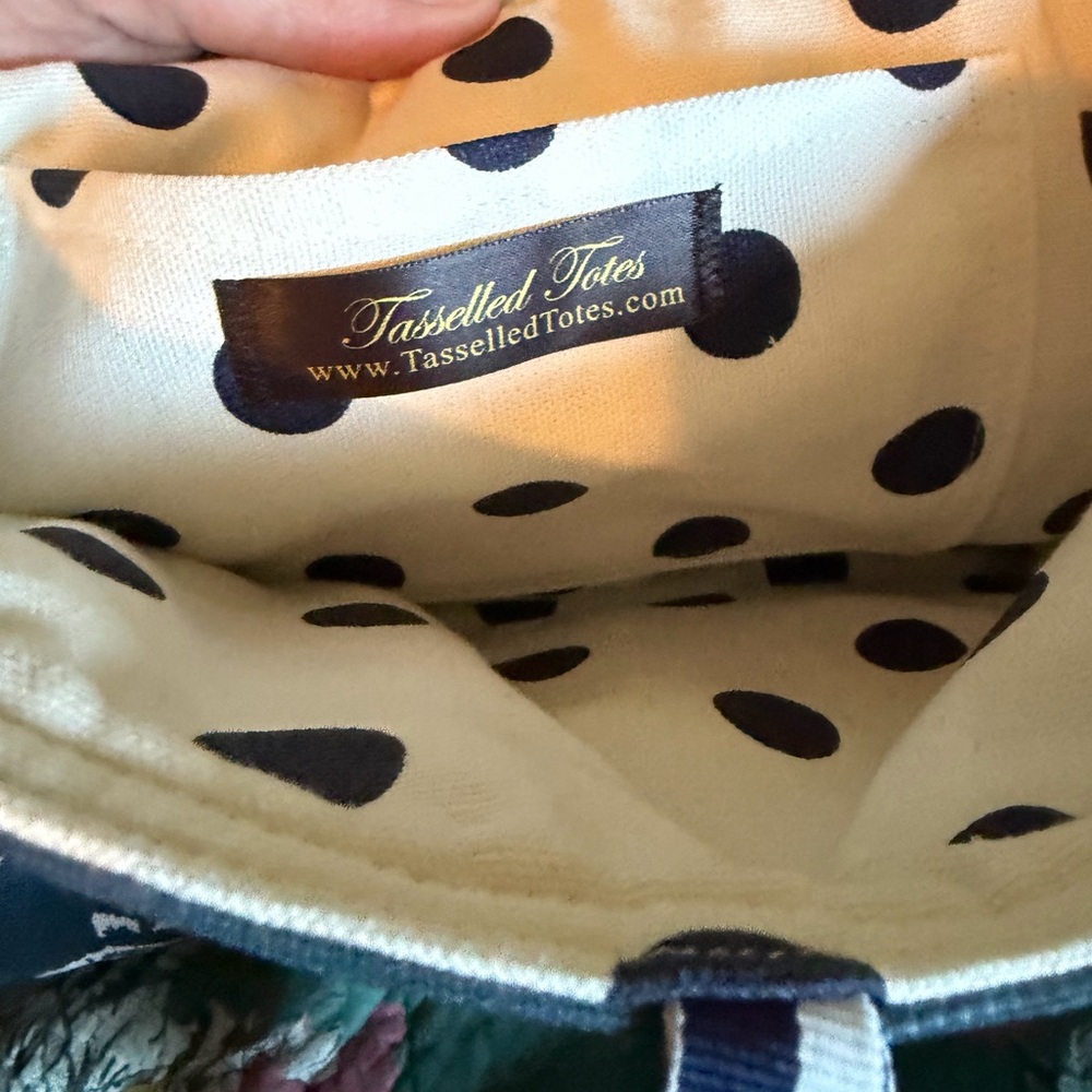 Stylish Navy Lobster Tote with Bamboo Handles - Picture 5 of 6